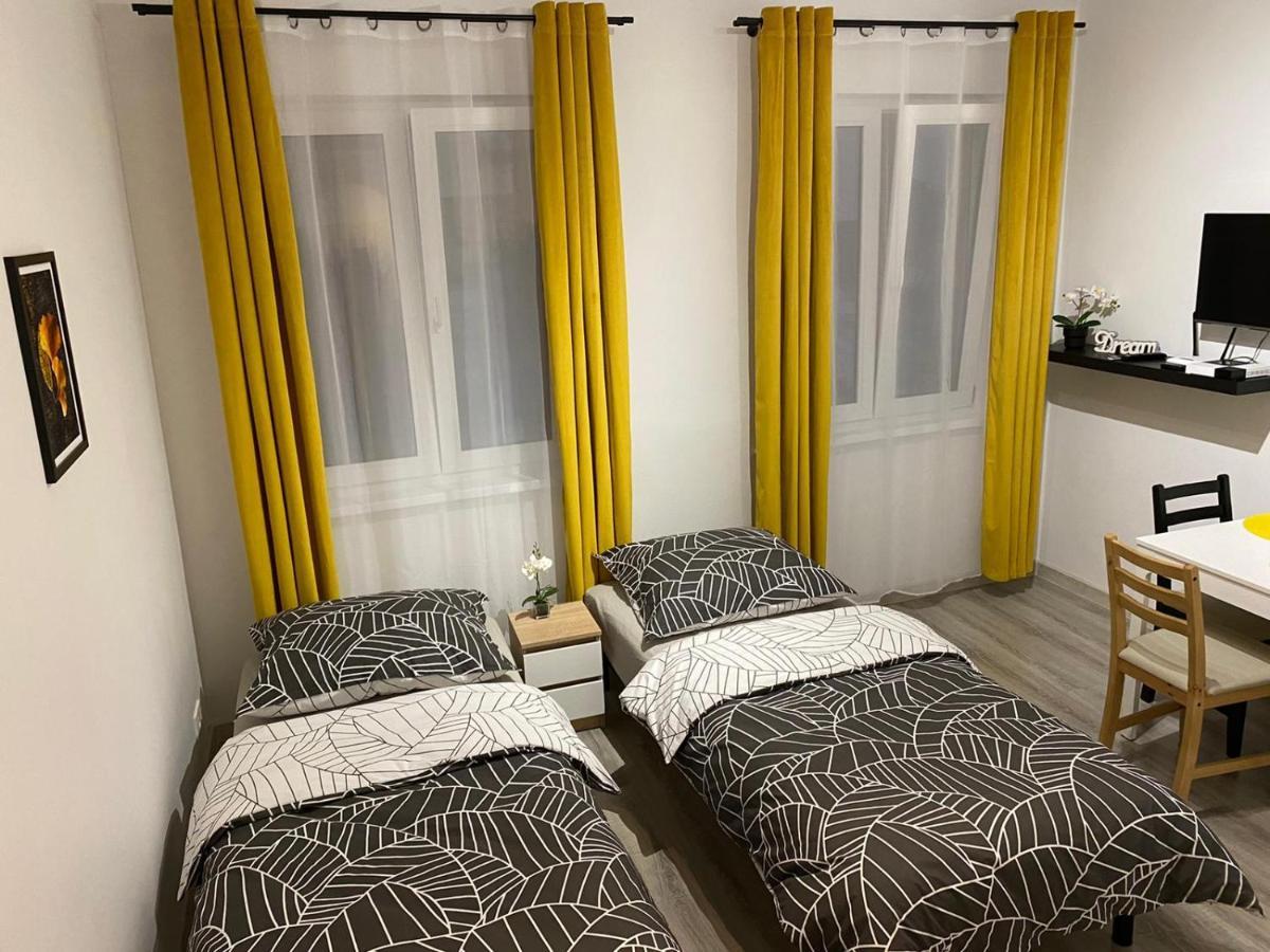 Апартаменты Apartament Przy Rynku Kambar Болеславец Экстерьер фото